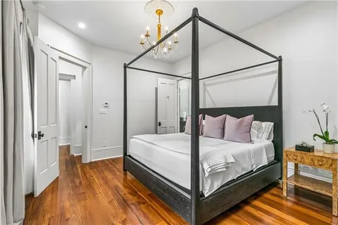 $1,795,000 | 520 Burgundy Street, New Orleans, LA 70112
