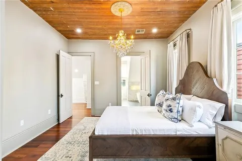 $1,795,000 | 520 Burgundy Street, New Orleans, LA 70112