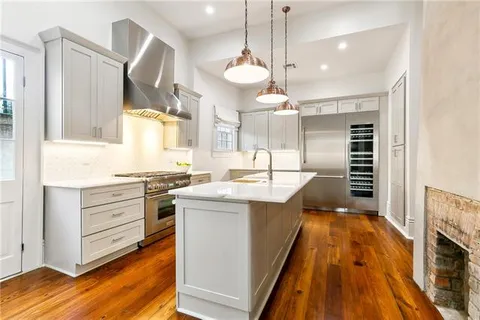 $1,795,000 | 520 Burgundy Street, New Orleans, LA 70112