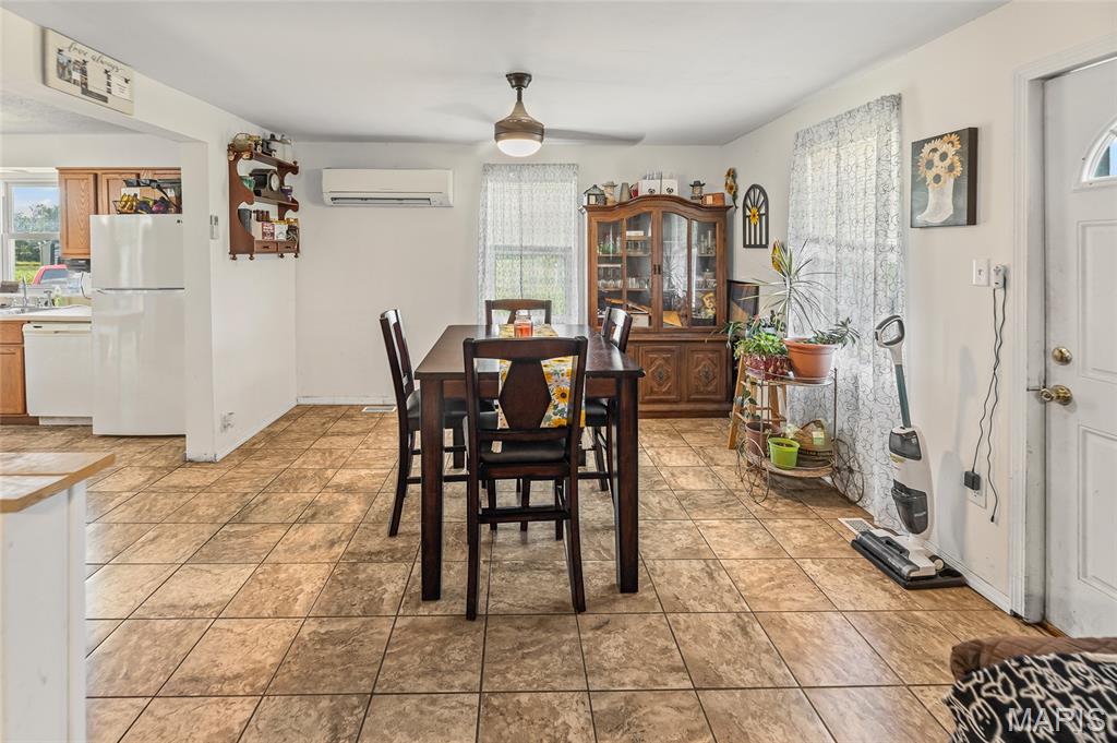 4607 Hoover Road Oakdale, IL 62268 - Photo 6 of 26 Gallery Image 6