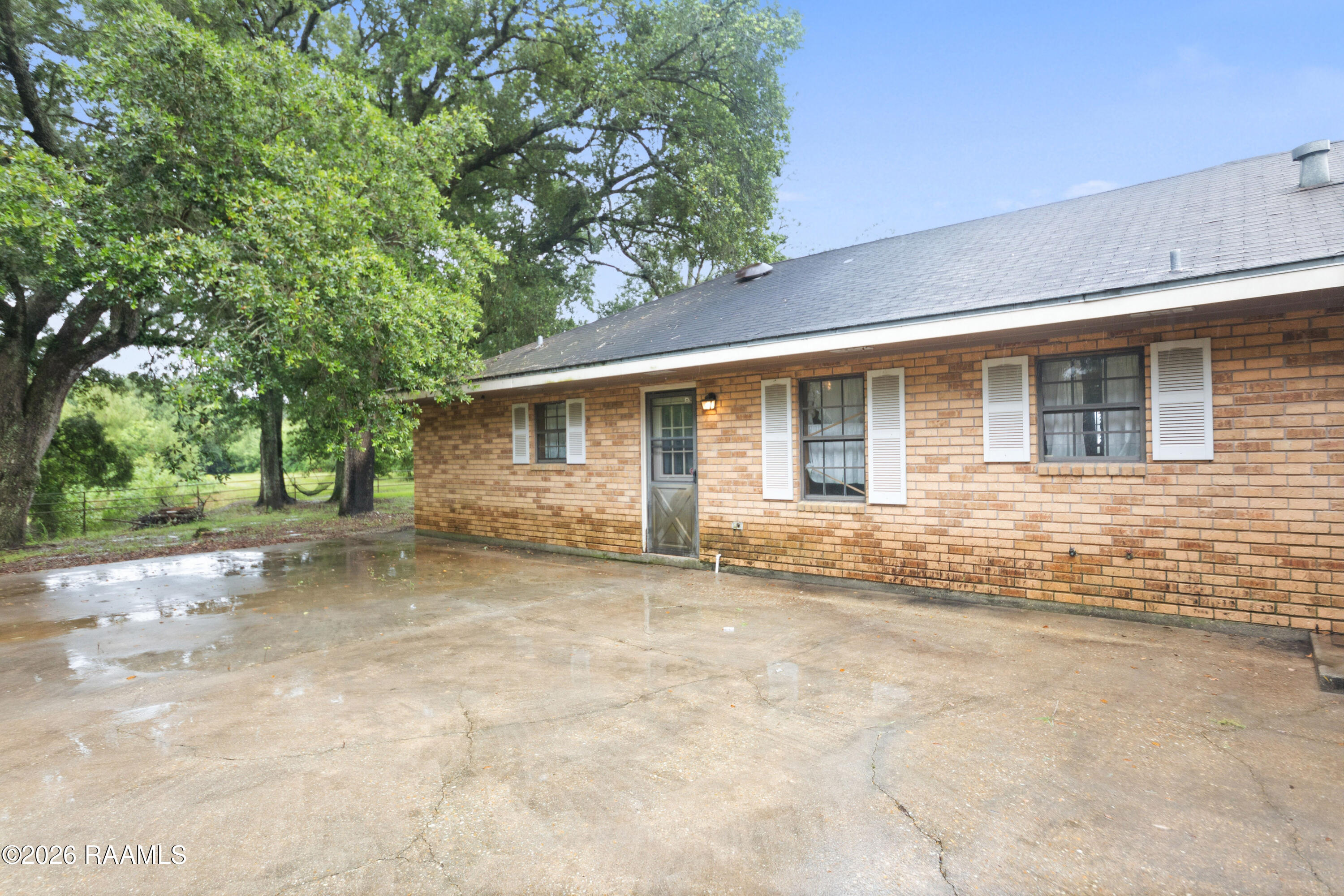 421 Chachere Lane Church Point, LA 70525 - Photo 32 of 46 421 Chachere-8