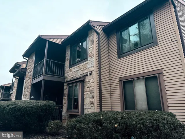 $270,000 | 36 Gena Court, Hamilton, NJ 08690