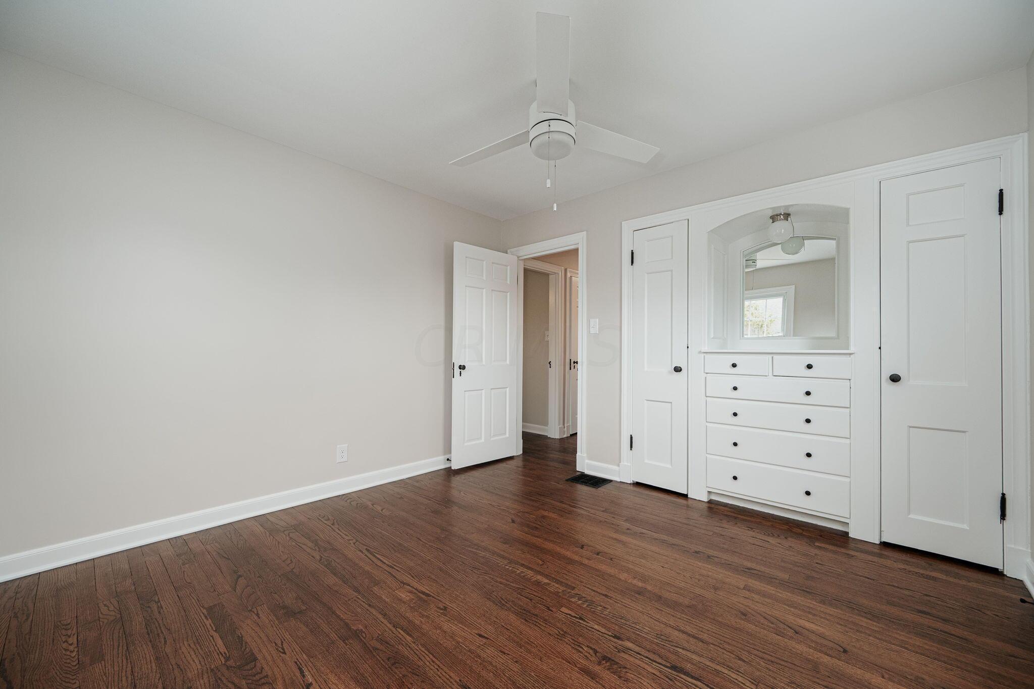 1881 Stanford Road Columbus, OH 43212 - Photo 20 of 37 Built in cabinets in owner bedroom