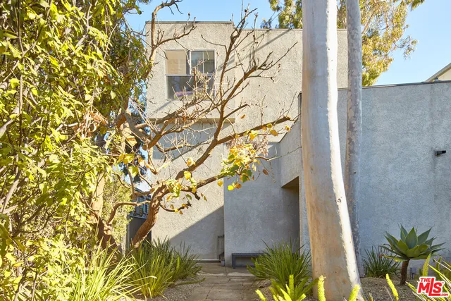 $4,500 | 558 Rose Avenue, Unit 1, Venice, CA 90291