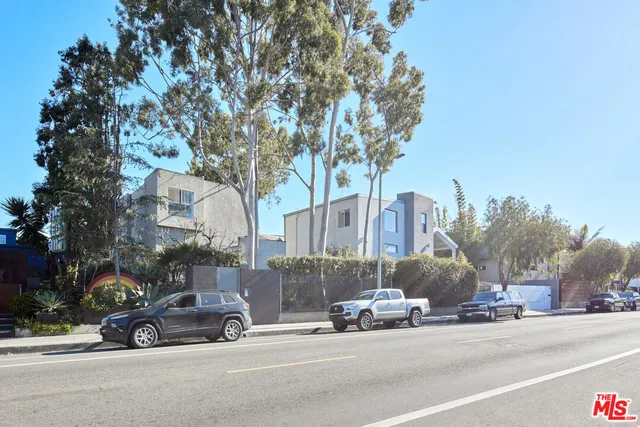 $4,500 | 558 Rose Avenue, Unit 1, Venice, CA 90291