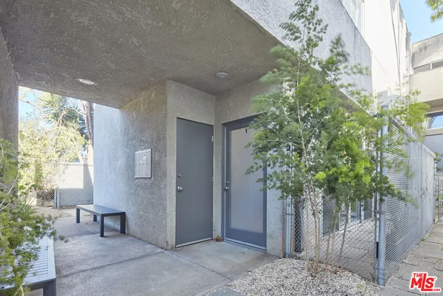 $4,500 | 558 Rose Avenue, Unit 1, Venice, CA 90291