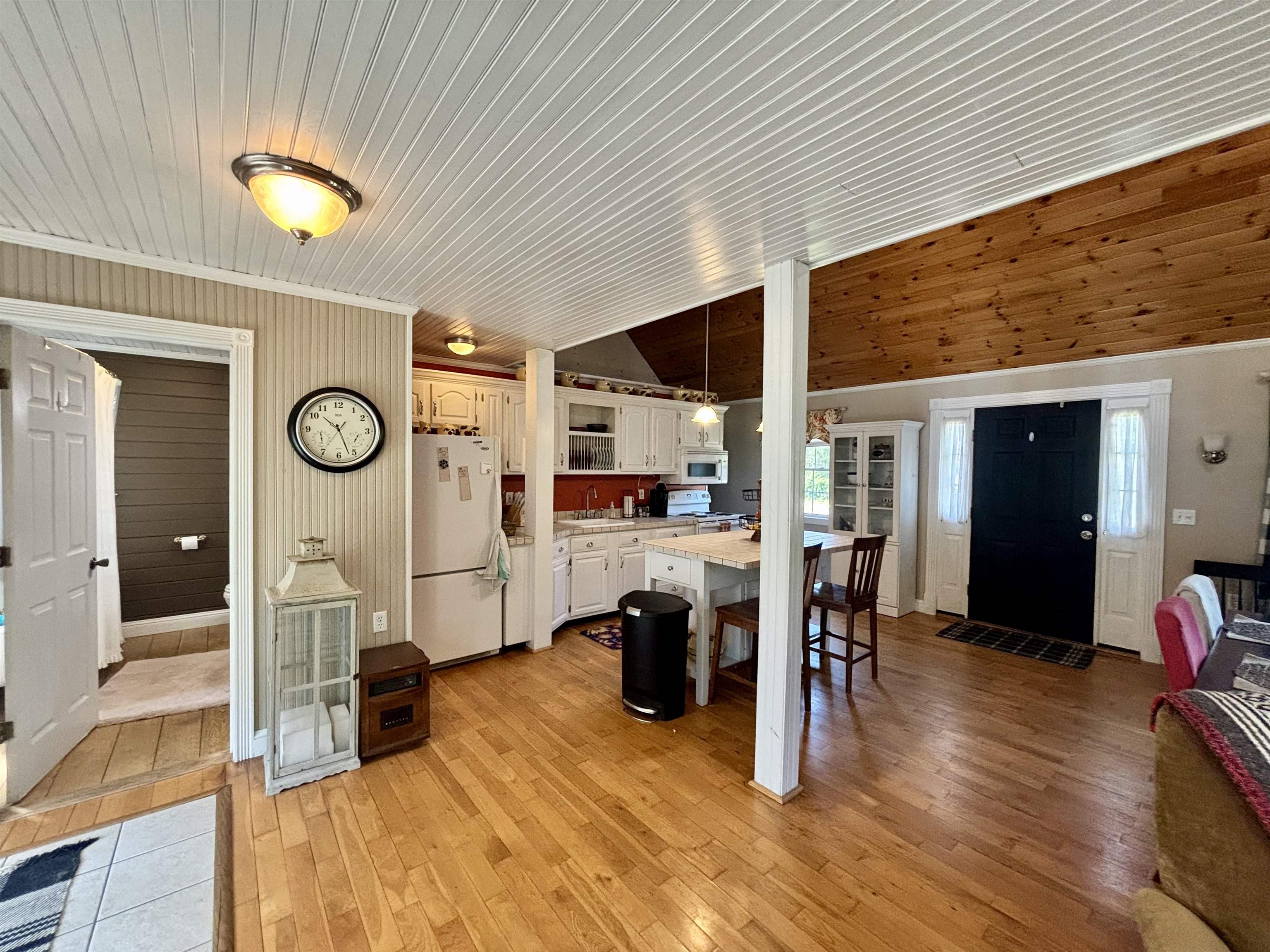353 Forest Road Wilton, NH 03086 - Photo 14 of 29