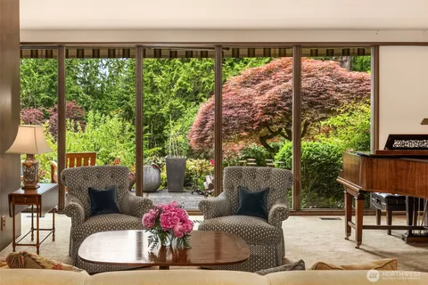 $3,980,000 | 114 Northwest Highland Drive, Shoreline, WA 98177