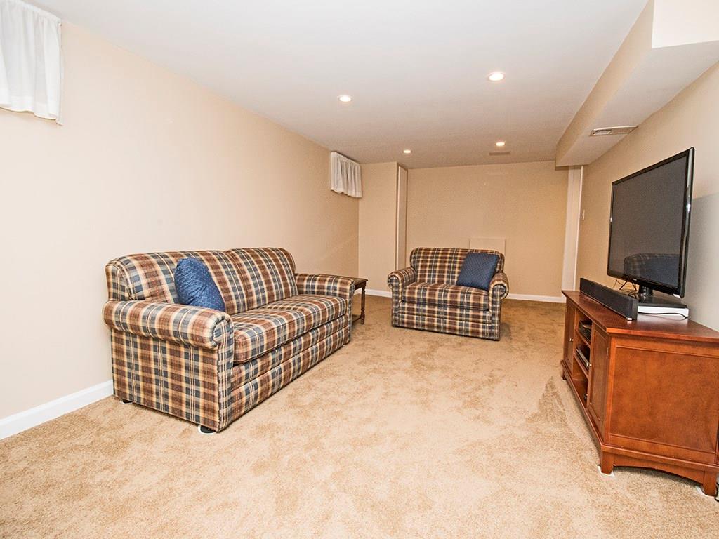 144 Cherry Valley Road Pittsburgh, PA 15221 - Photo 17 of 22 Gallery Image 17