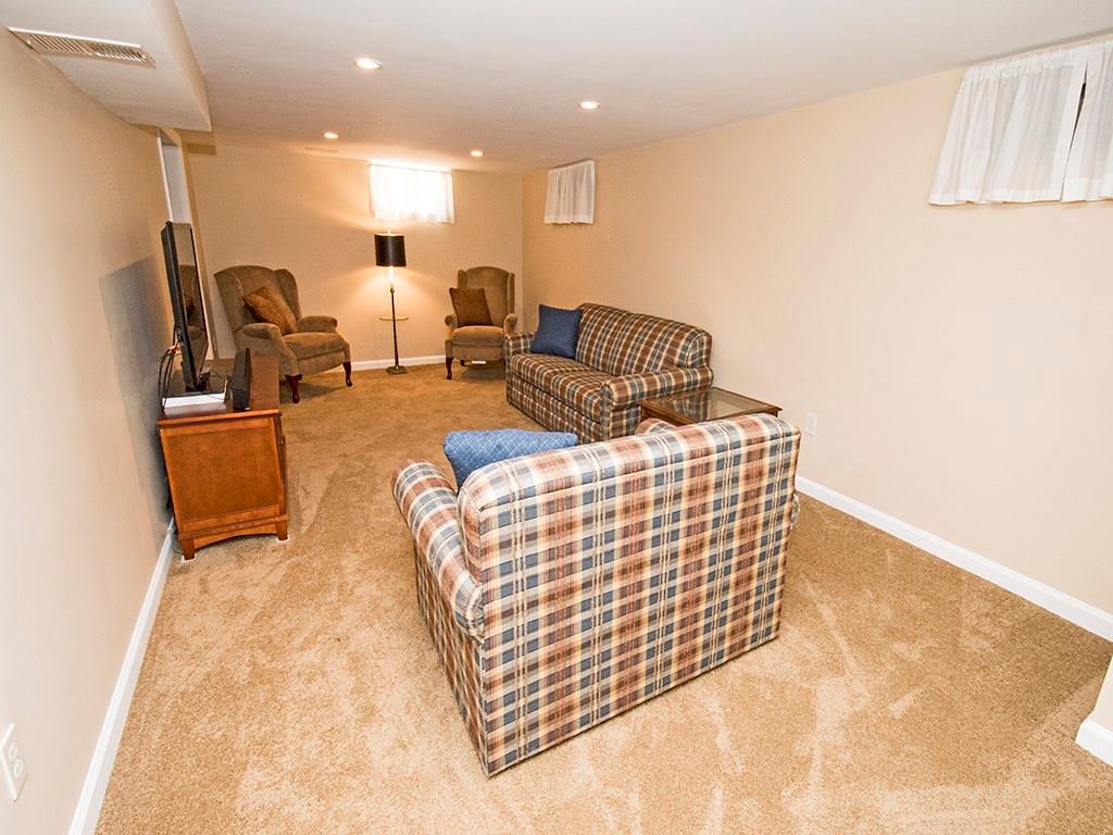 144 Cherry Valley Road Pittsburgh, PA 15221 - Photo 18 of 22 Gallery Image 18