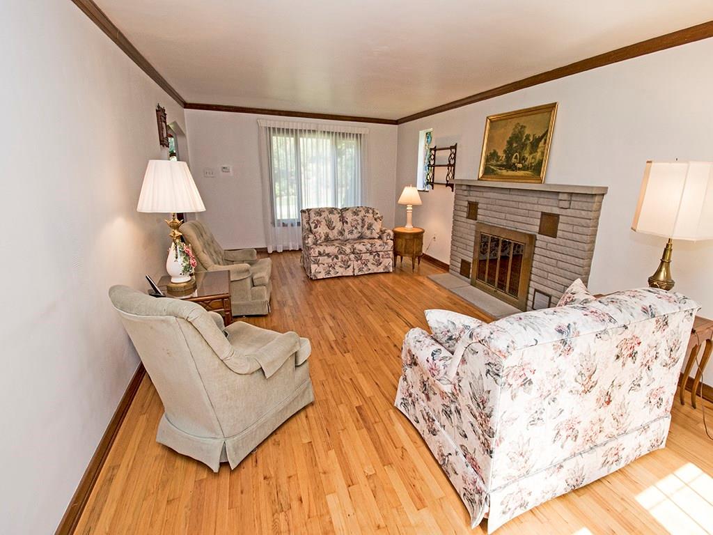 144 Cherry Valley Road Pittsburgh, PA 15221 - Photo 4 of 22 Gallery Image 4