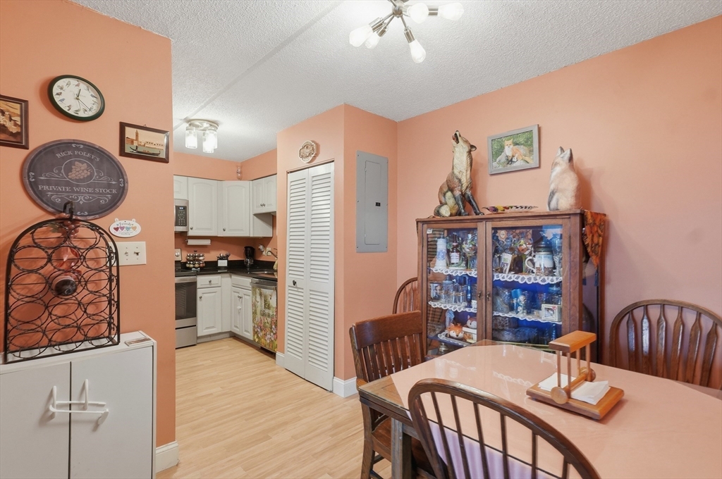 60 Rantoul Street, Unit 708N Beverly, MA 01915 - Photo 6 of 32 Gallery Image 6