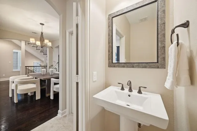 $485,000 | 5407 Lillian Street, Houston, TX 77007