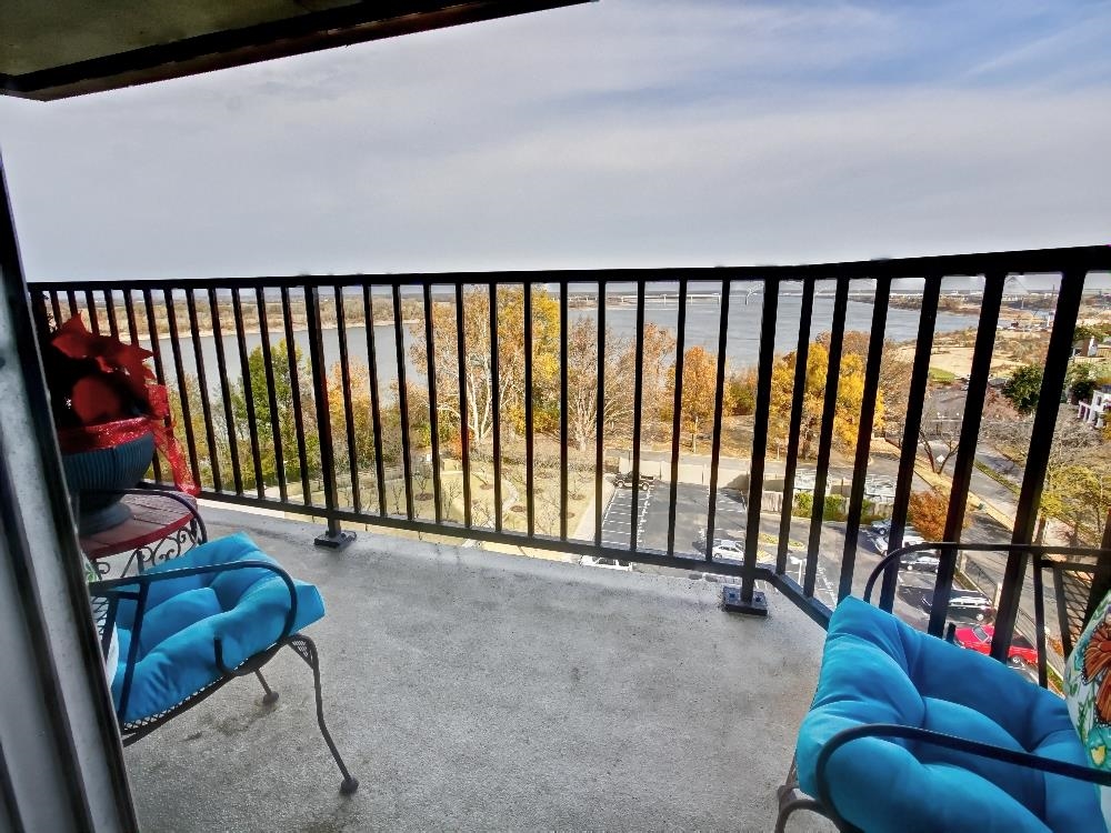 655 Riverside Drive, Unit 805A Memphis, TN 38103 - Photo 16 of 25