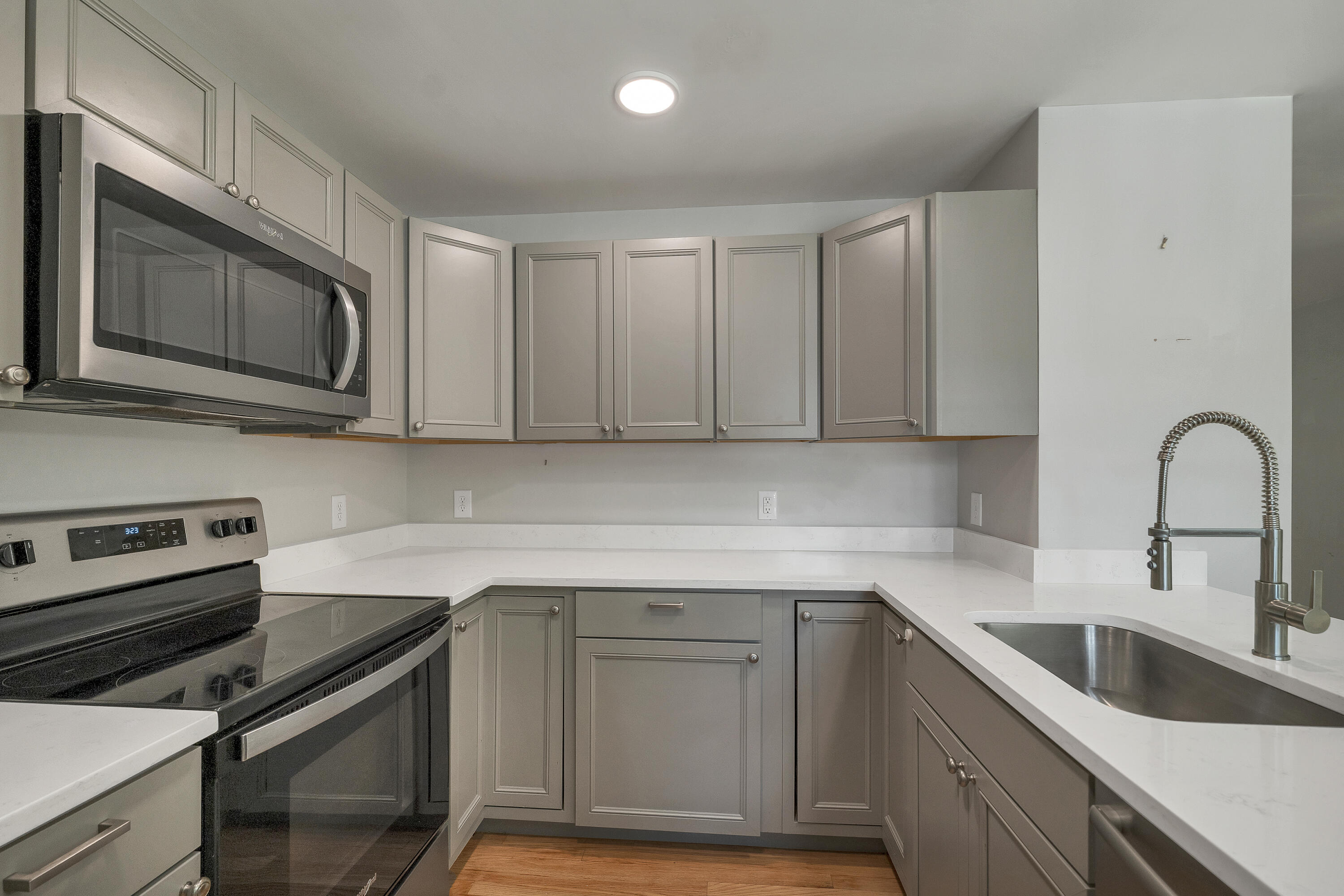 5 Joy Street Sanford, ME 04083 - Photo 4 of 35