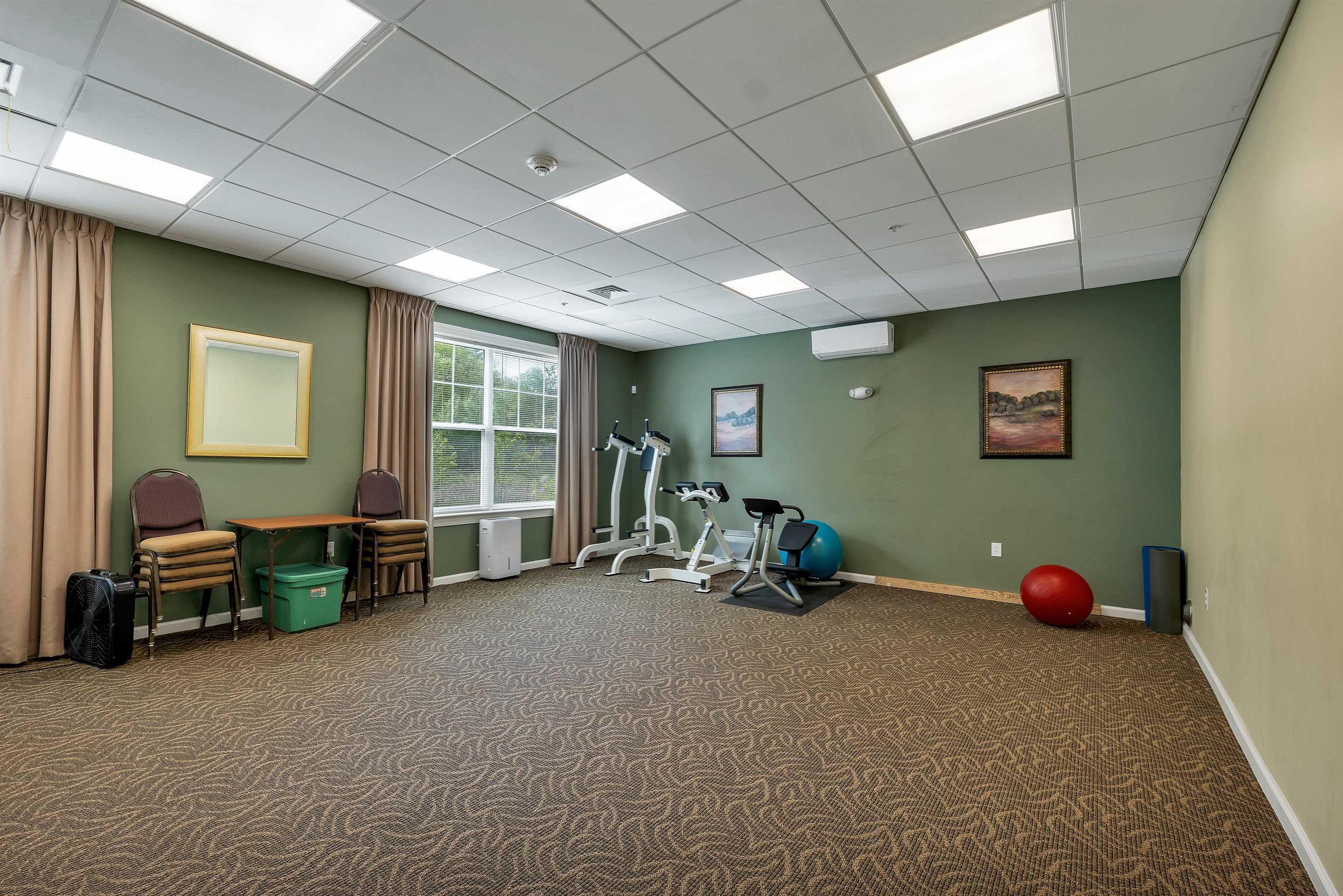 17 Roundabout Way, Unit 5 Manchester, NH 03102 - Photo 55 of 57