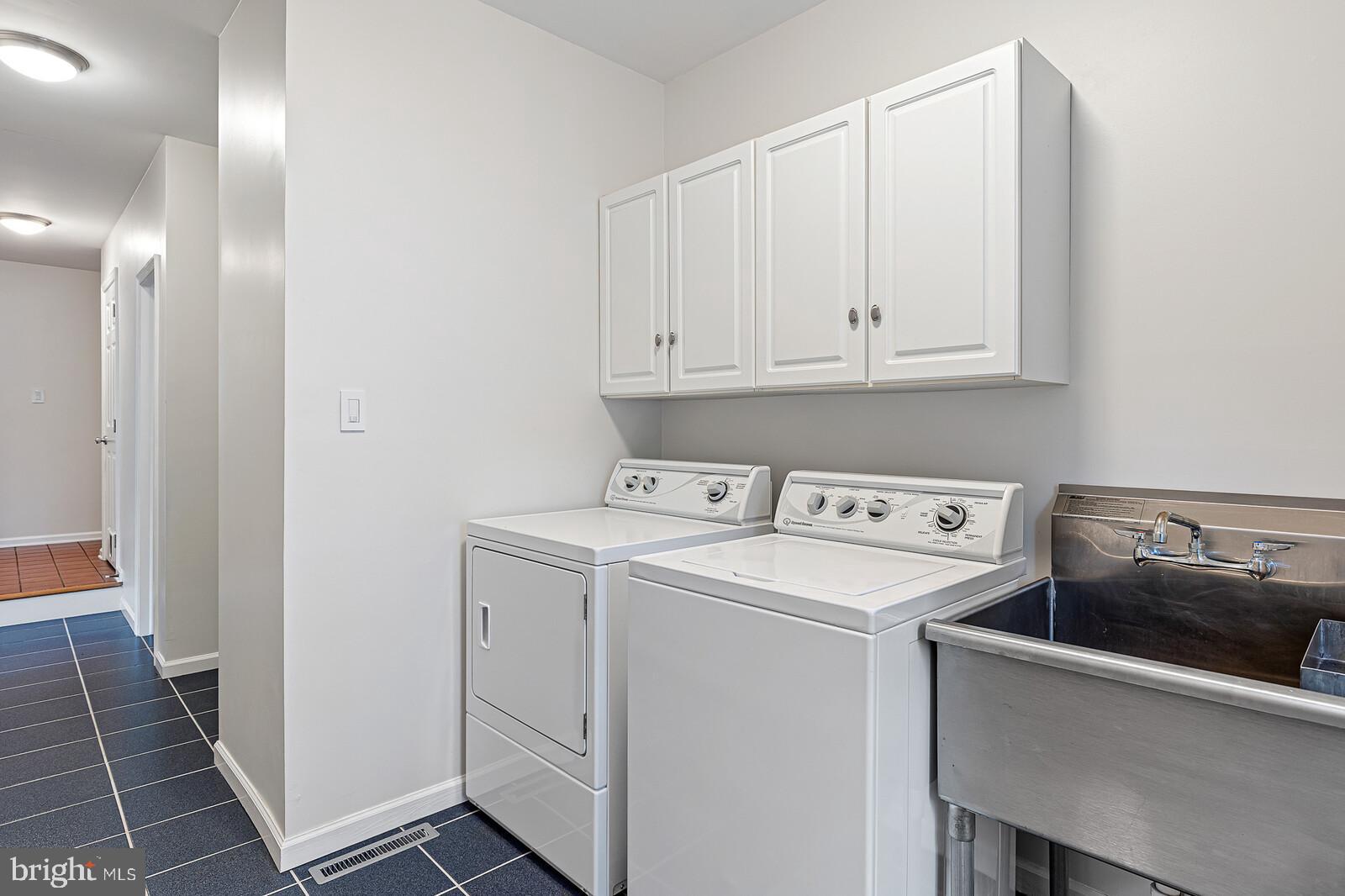 164 Middlecroft Road Elkton, MD 21921 - Photo 20 of 50 Laundry/mudroom