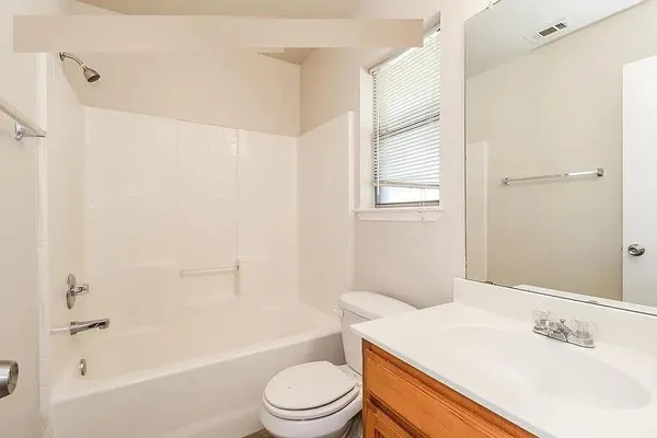 $1,295 | 136 Stewart Bend Court, Unit A, Azle, TX 76020