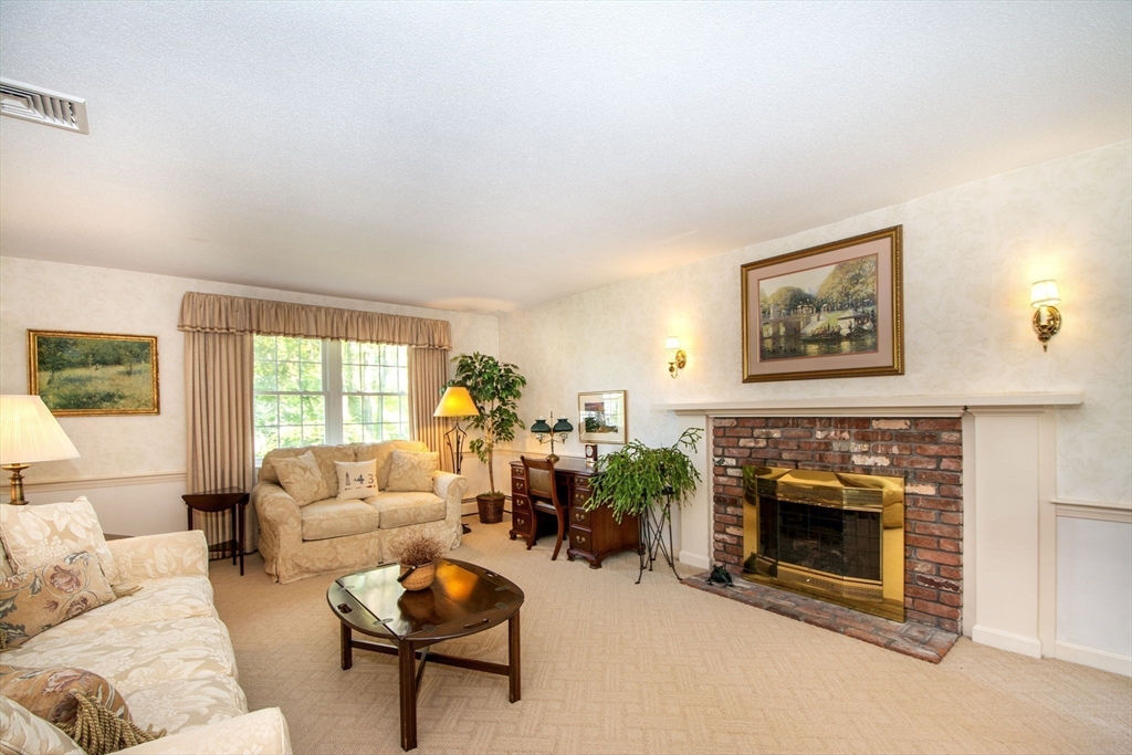 41 First Parish Road Scituate, MA 02066 - Photo 9 of 42