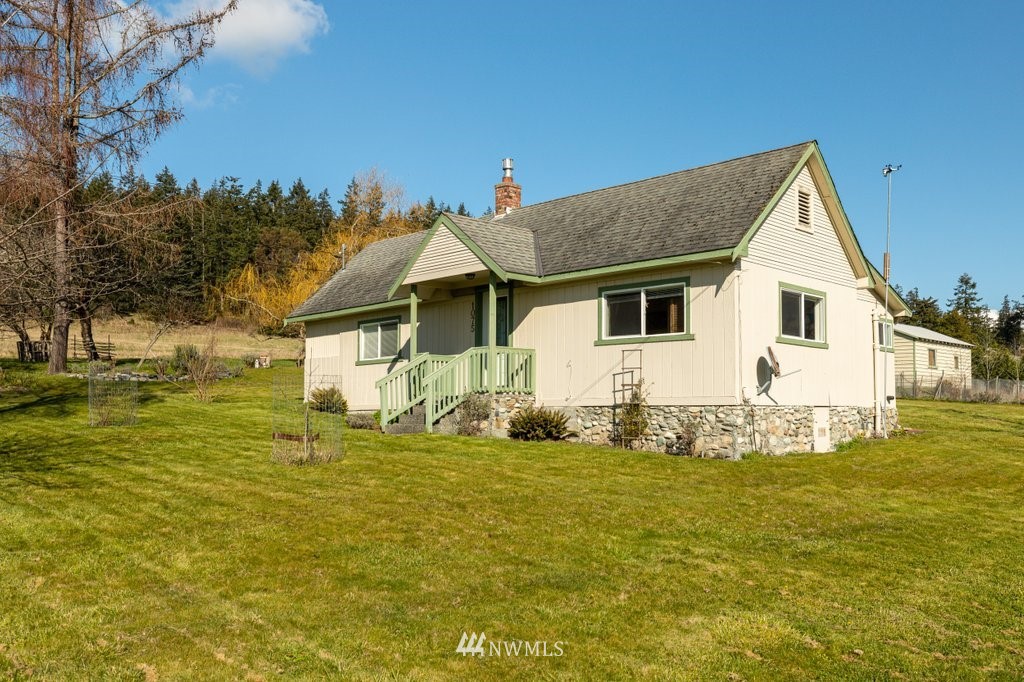 1075 Keystone Hill Road Coupeville, WA 98239 - Photo 11 of 37 Gallery Image 11