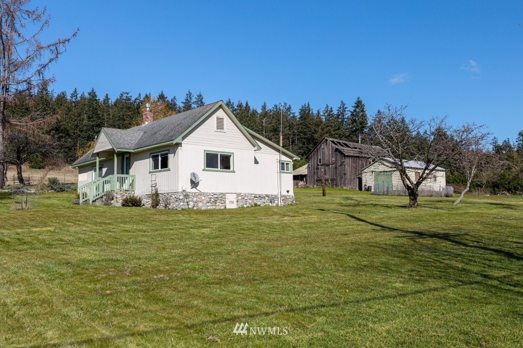 1075 Keystone Hill Road Coupeville, WA 98239 - Photo 12 of 37 Gallery Image 12