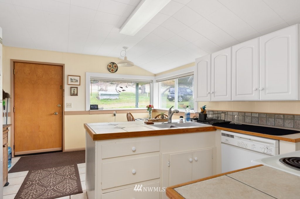 1075 Keystone Hill Road Coupeville, WA 98239 - Photo 23 of 37 Gallery Image 23