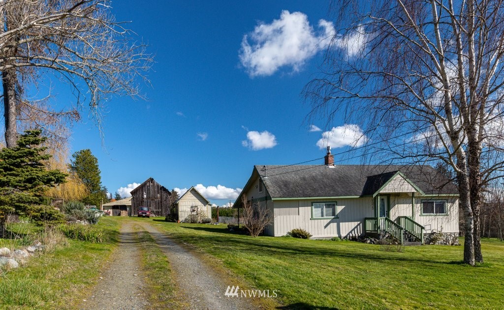 1075 Keystone Hill Road Coupeville, WA 98239 - Photo 7 of 37 Gallery Image 7