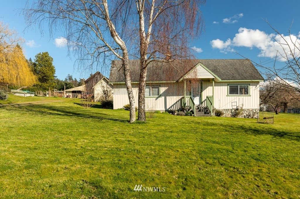 1075 Keystone Hill Road Coupeville, WA 98239 - Photo 9 of 37 Gallery Image 9