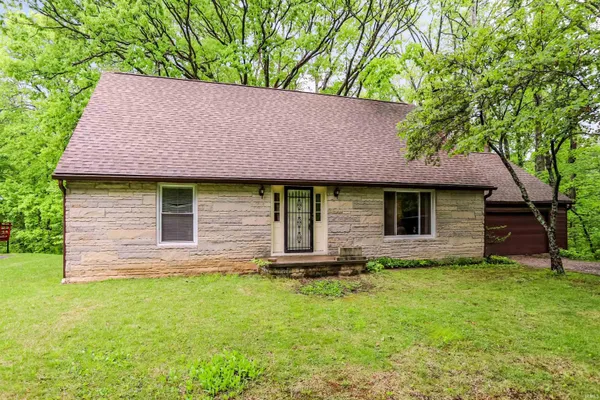 $330,000 | 1609 East Woodland Drive, Bloomington, IN 47408