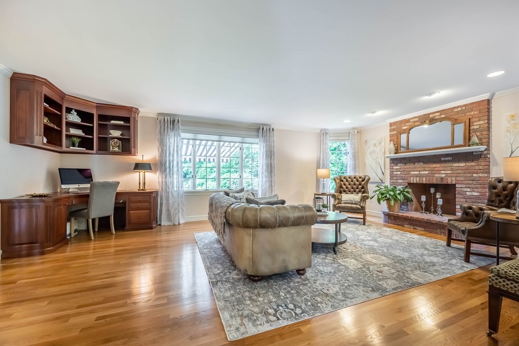 8 Farnham Circle Andover, MA 01810 - Photo 16 of 42