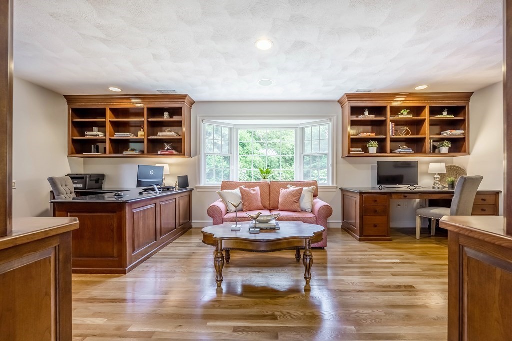 8 Farnham Circle Andover, MA 01810 - Photo 21 of 42