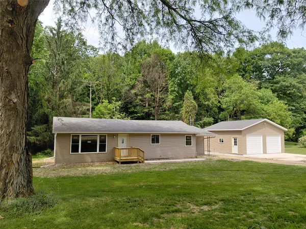 $289,900 | E5329 1370th Avenue, Ridgeland, WI 54763