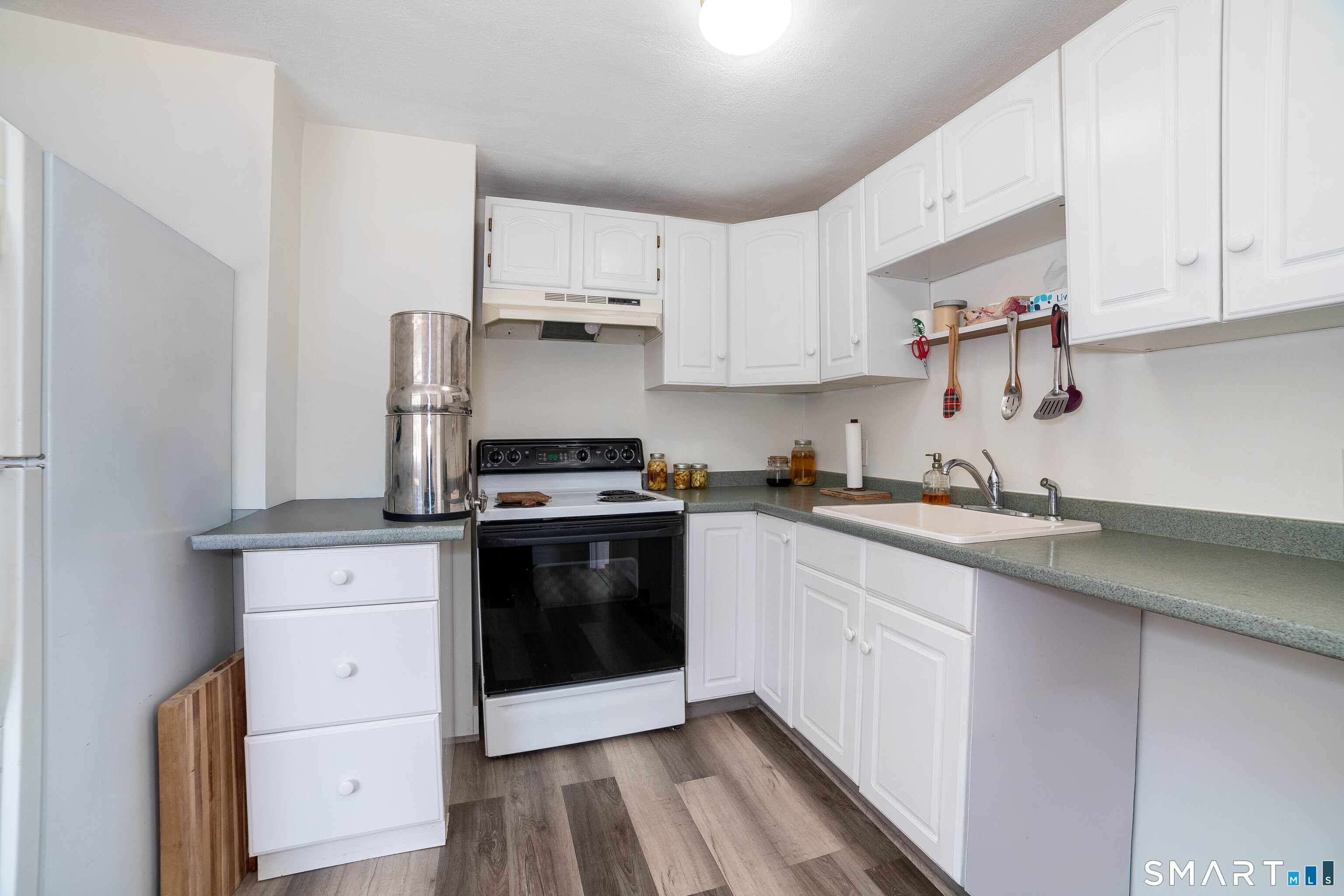 4 Cross Road Chaplin, CT 06235 - Photo 14 of 38
