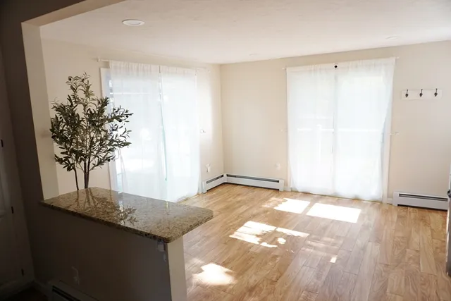 $2,800 | 8 New Fitchburg Road, Townsend, MA 01474