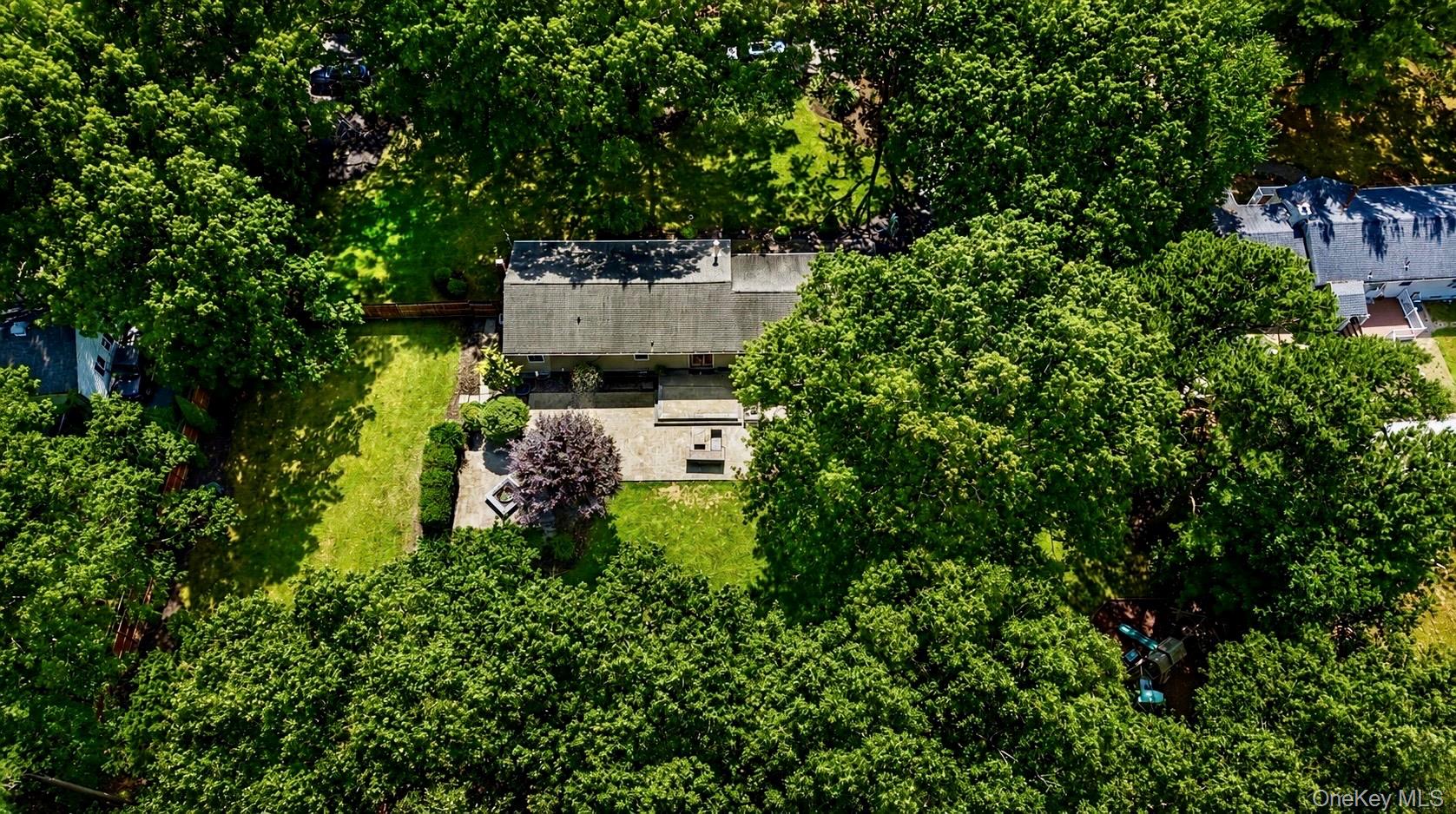 9 Pleasant View Road Ridge, NY 11961 - Photo 14 of 22 Gallery Image 14