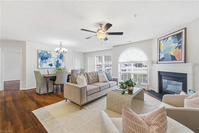 $190,000 | 4285 Cedarcroft Court, Unit 1D, Greensboro, NC 27409