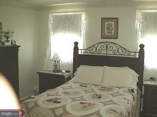4534 Aberdale Road Philadelphia, PA 19136 - Photo 4 of 6 Gallery Image 4