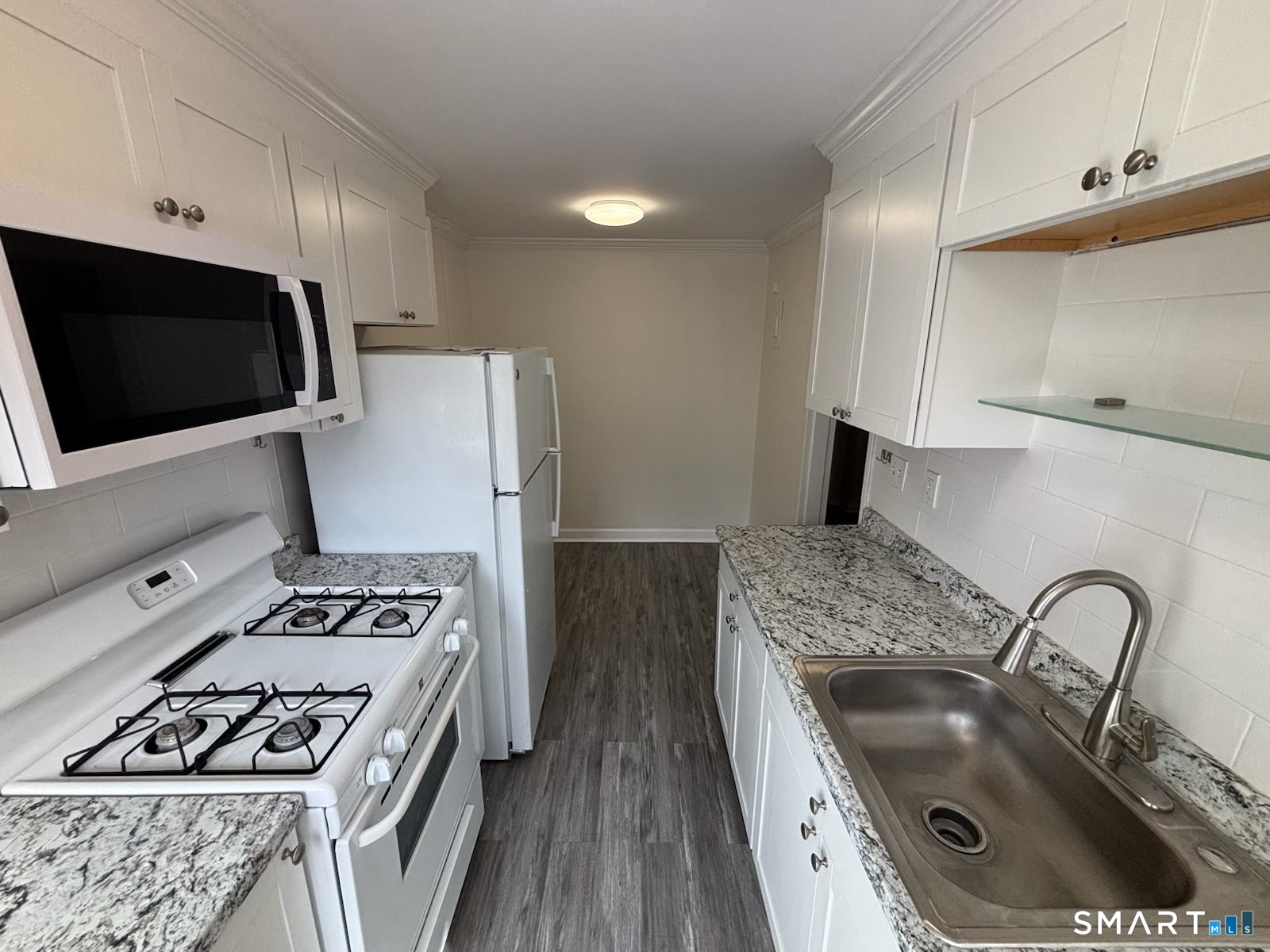182 Seaton Road, Unit 4 Stamford, CT 06902 - Photo 3 of 5