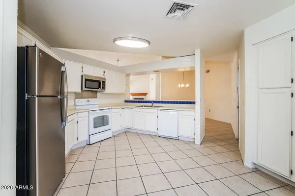 $2,380 | 4837 East Grandview Street, Mesa, AZ 85205