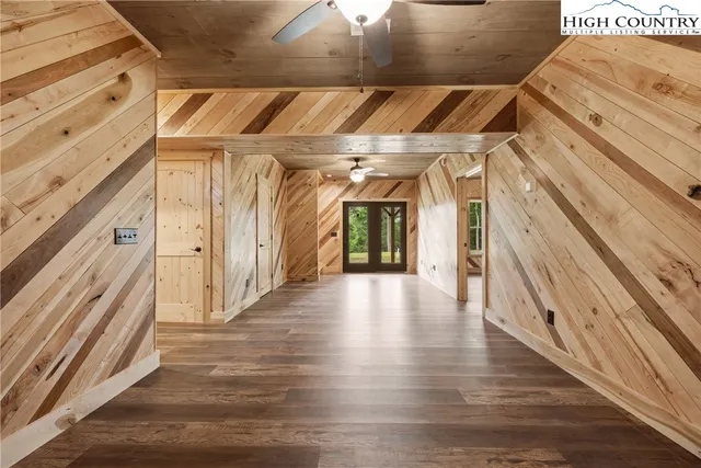 a view of an entryway