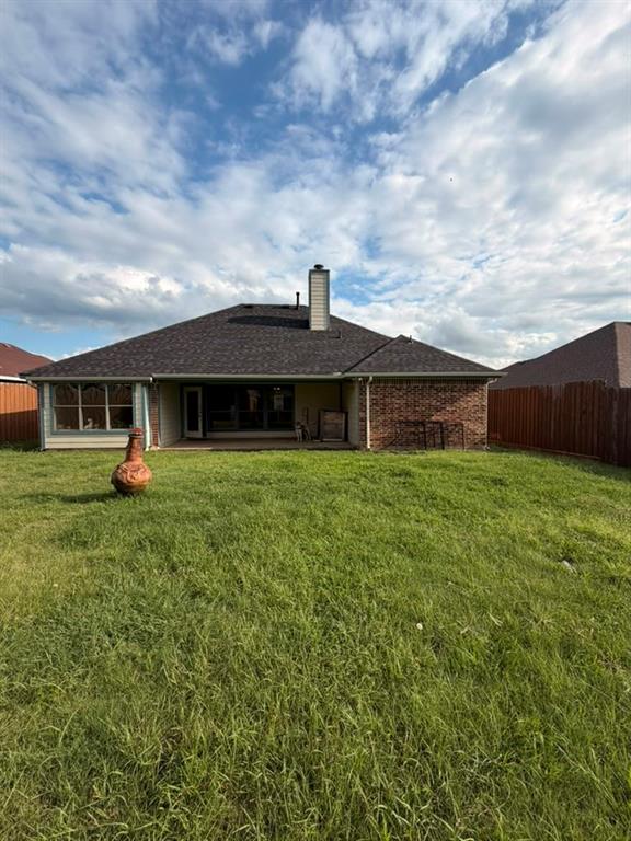 1012 Porter Place Sanger, TX 76266 - Photo 3 of 15