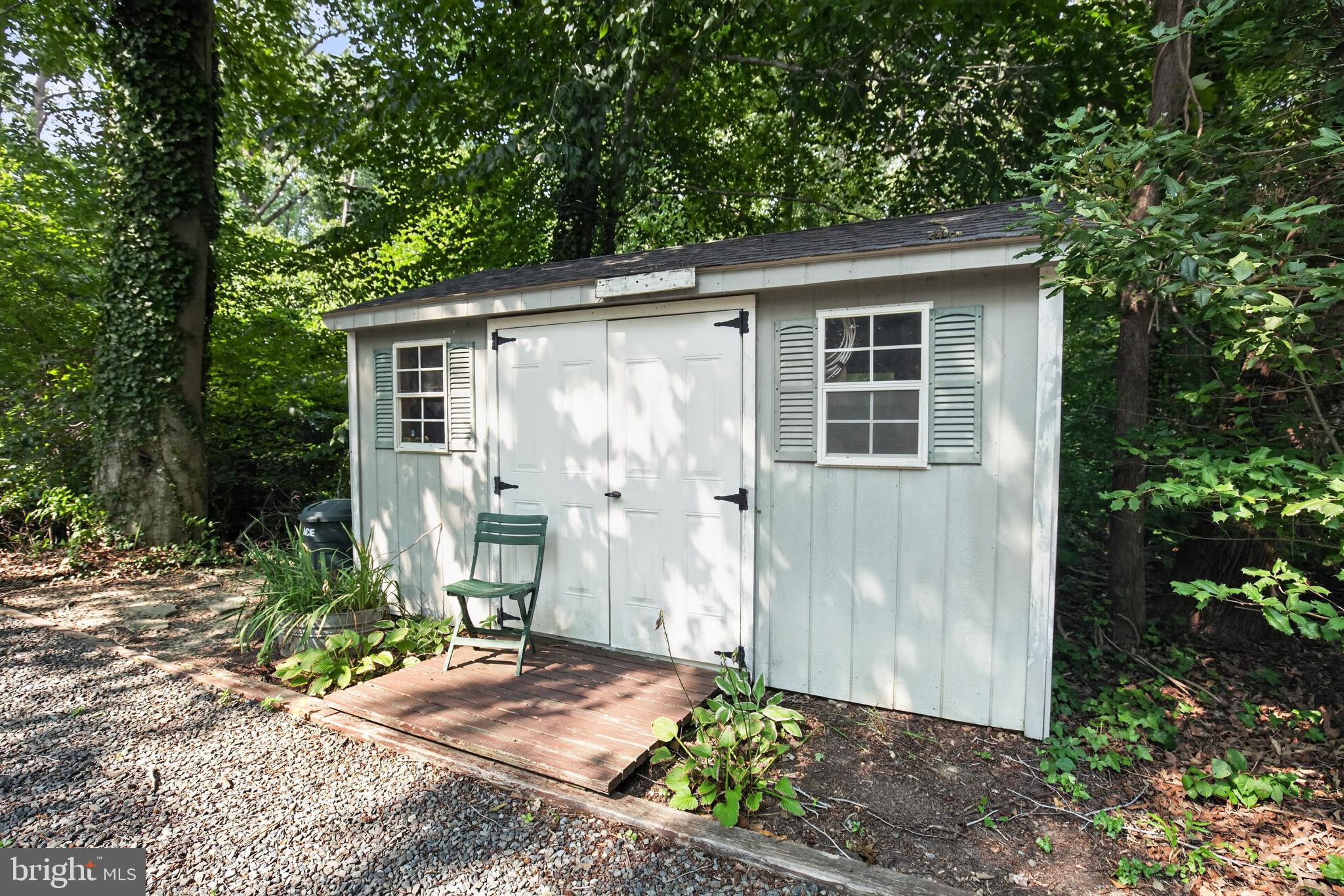 2220 Vern Road Port Republic, MD 20676 - Photo 25 of 34 Large Shed/workshop - owner added electric