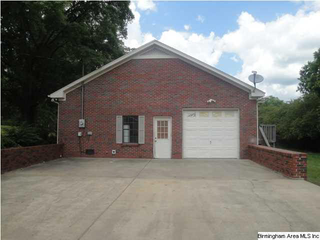 425 Main Street Jemison, AL 35085 - Photo 4 of 13