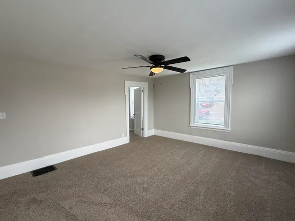 $216,900 | 221 Center Janesville Wi 53548, Janesville, WI 53548