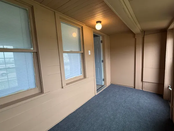 $216,900 | 221 Center Janesville Wi 53548, Janesville, WI 53548
