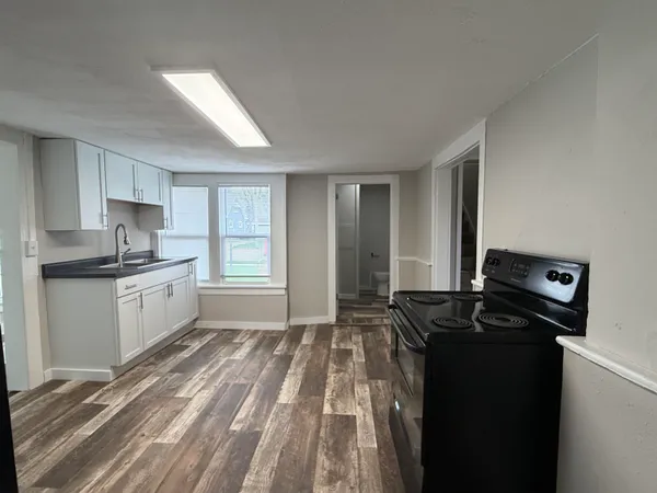 $216,900 | 221 Center Janesville Wi 53548, Janesville, WI 53548