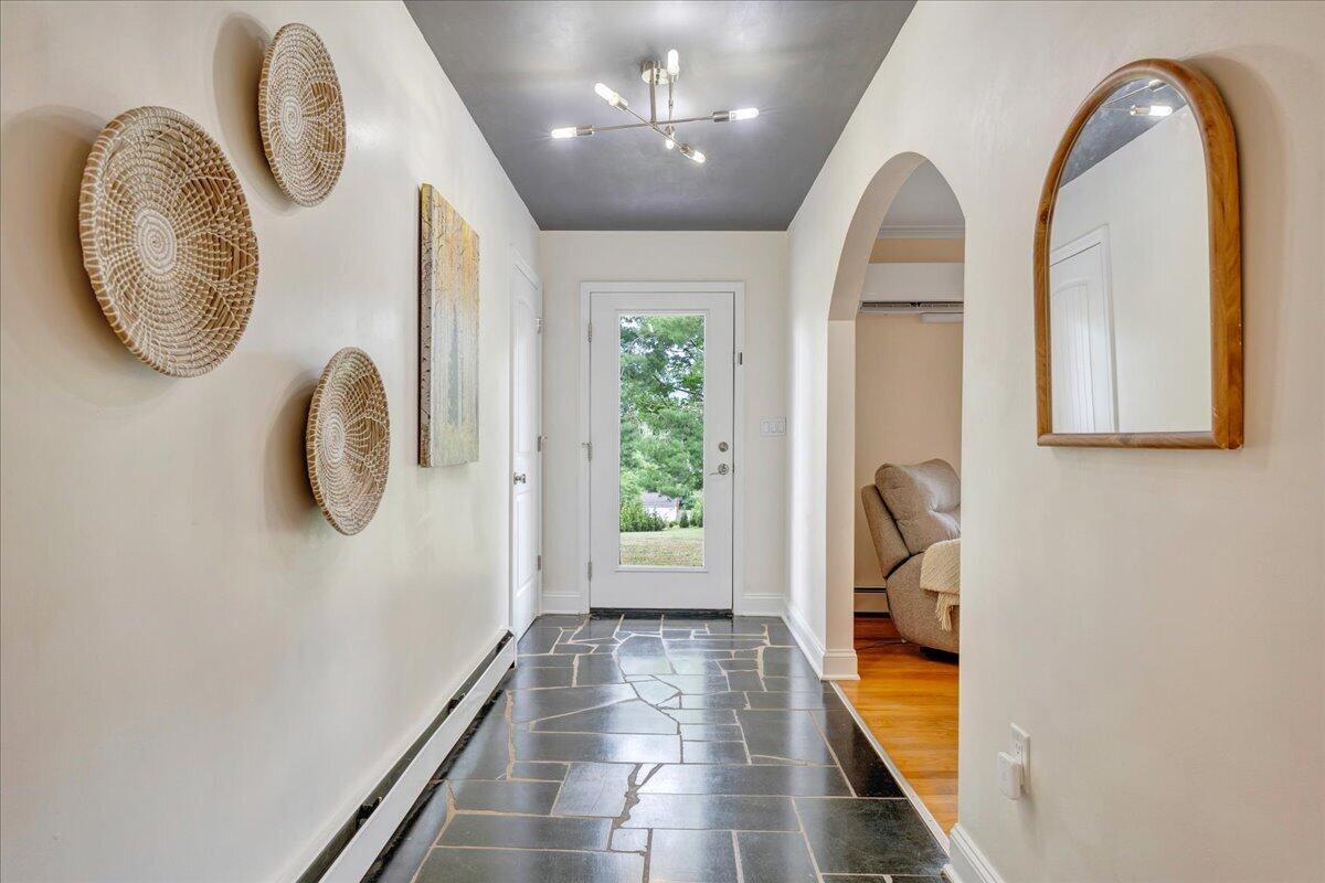 1125 Loyds Store Road Vinton, VA 24179 - Photo 12 of 119 009-MIB05933