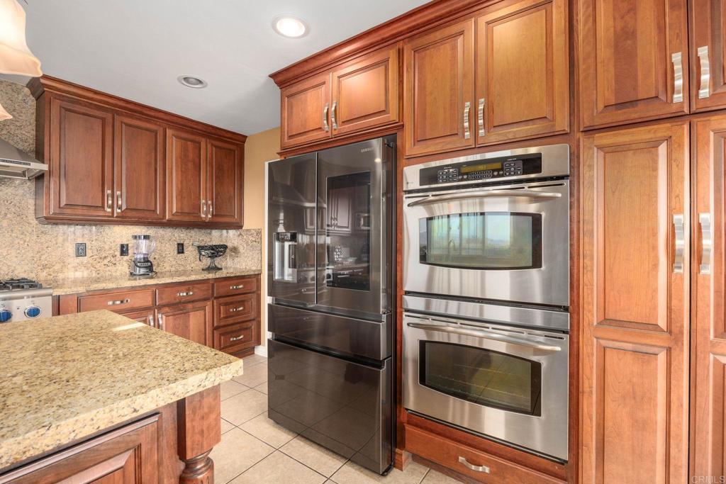 8618 Sky Rim Drive Lakeside, CA 92040 - Photo 3 of 69
