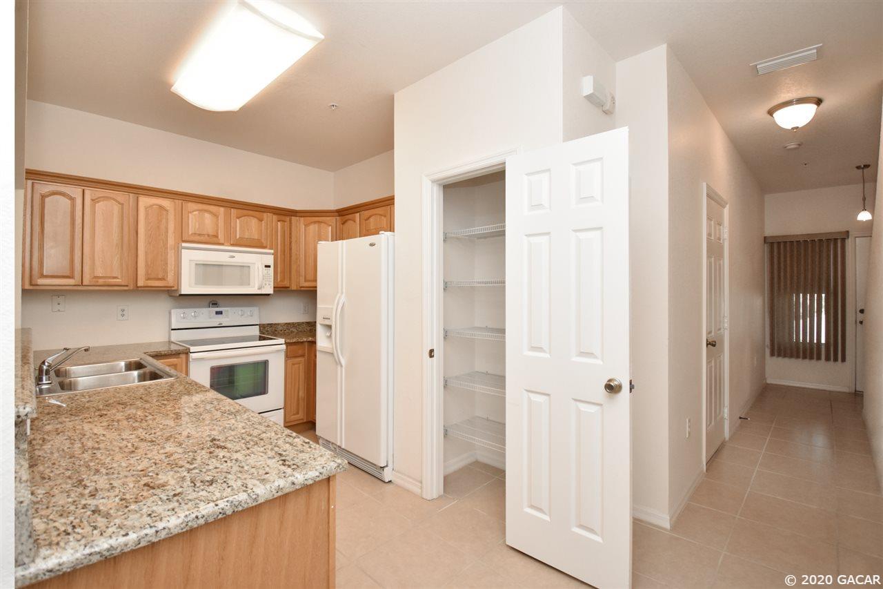 518 Northwest 39th Road, Unit 602 Gainesville, FL 32607 - Photo 9 of 21 Gallery Image 9
