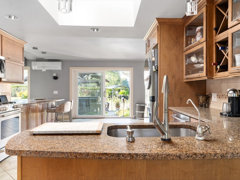 11 Dees Circle Warwick, RI 02889 - Photo 11 of 50